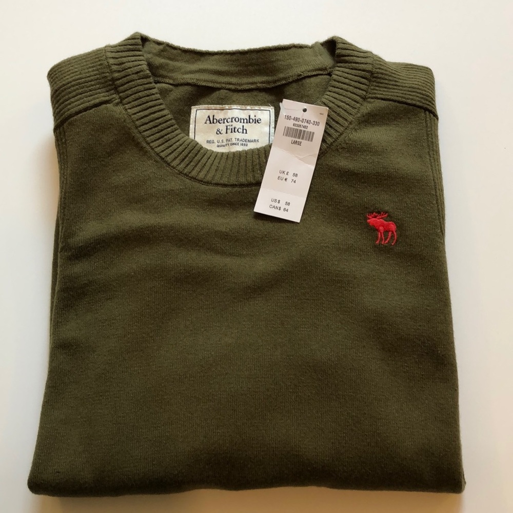 NWT Abercrombie Women’s Sweater Size L